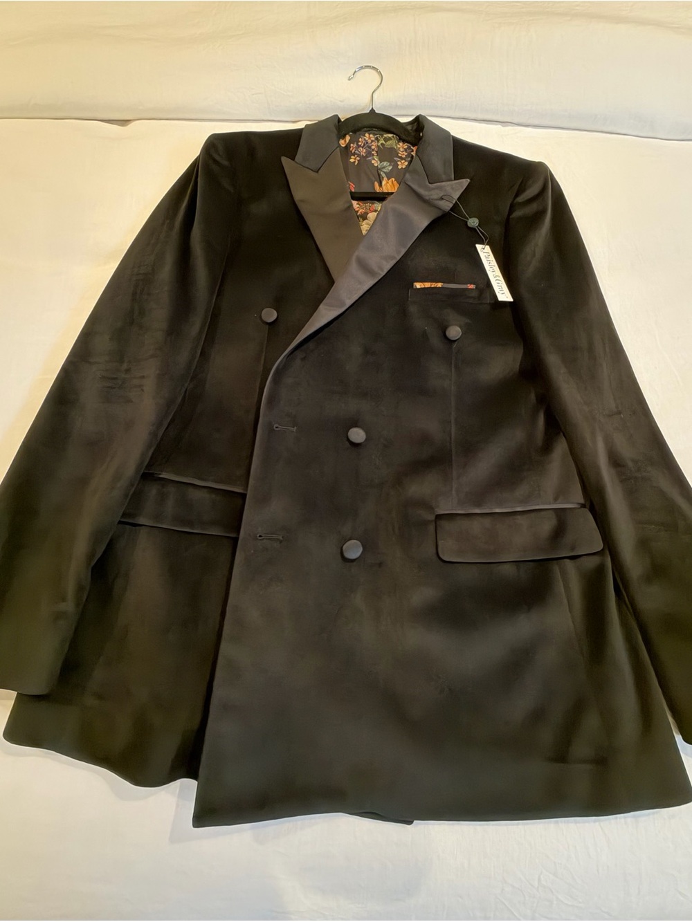 Paisley & Gray Double-Breasted Black Velvet Slim Fit Blazer
